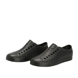 Native Shoes Sz 7M Jiffy Black/Black Jefferson Slip On Sneaker Perforated BR11-7